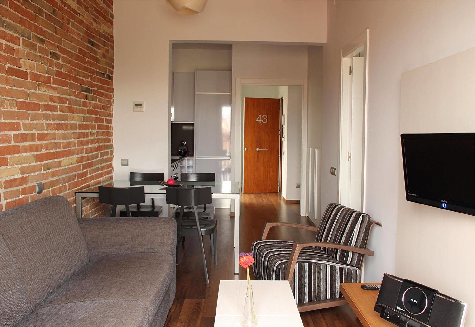 Mh Apartments Center Barcelona Bagian luar foto